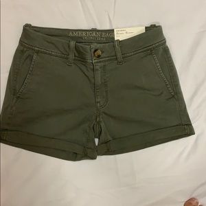 American Eagle Midi Olive Green Shorts
